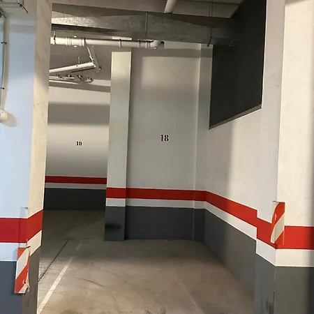 Cruz Centro-free Parking サンタクルスデテネリフェ