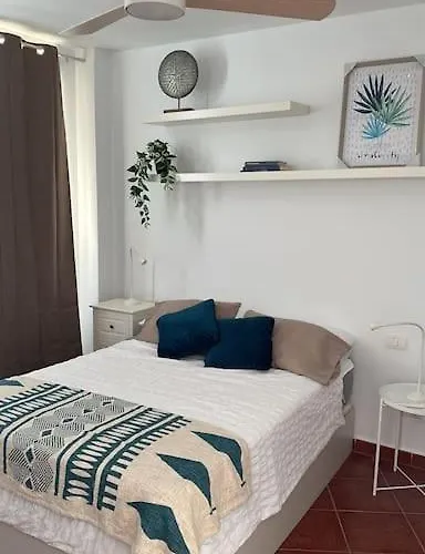 Cruz Centro-free Parking * Санта-Крус-де-Тенерифе